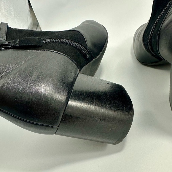 Cole Haan paulina black heeled ankle bootie size 8 - Picture 5 of 16